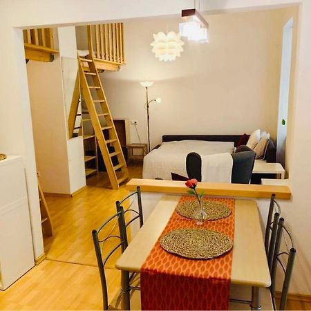 Downtown Apartment Bianca Bratislava Buitenkant foto